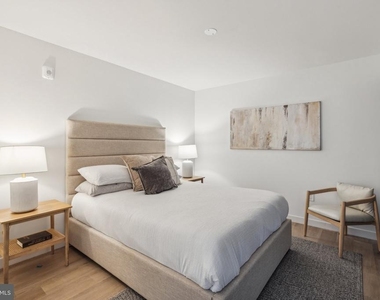 1122 Frankford Avenue - Photo Thumbnail 8