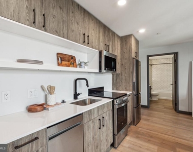 1122 Frankford Avenue - Photo Thumbnail 1