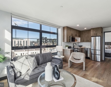 1122 Frankford Avenue - Photo Thumbnail 2