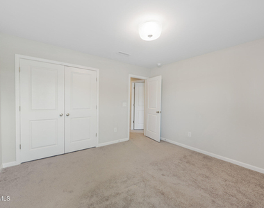 107 Crusaders Drive - Photo Thumbnail 31