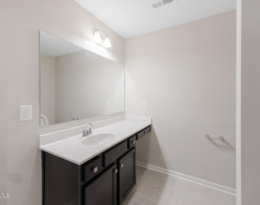 107 Crusaders Drive - Photo Thumbnail 29