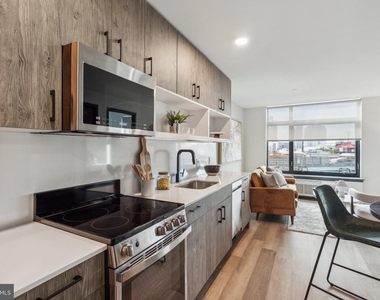 1122 Frankford Avenue - Photo Thumbnail 8