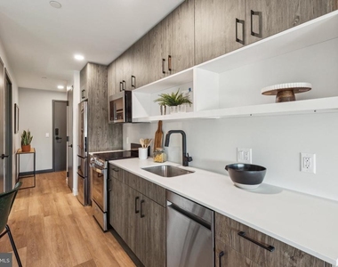 1122 Frankford Avenue - Photo Thumbnail 2