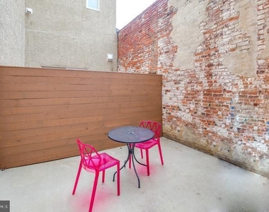 826 N 3rd Street - Photo Thumbnail 3
