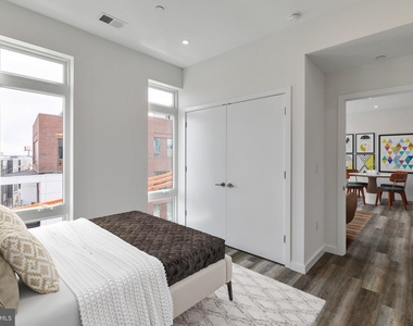 860 N 3rd Street - Photo Thumbnail 3