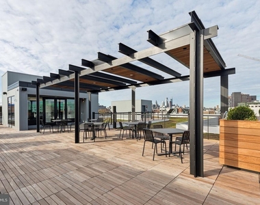 1122 Frankford Avenue - Photo Thumbnail 8