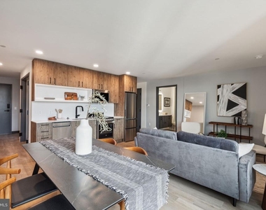 1122 Frankford Avenue - Photo Thumbnail 1