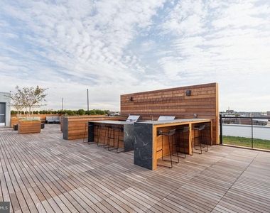 1122 Frankford Avenue - Photo Thumbnail 15