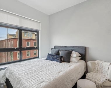 1122 Frankford Avenue - Photo Thumbnail 2