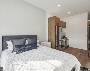 1122 Frankford Avenue - Photo Thumbnail 8