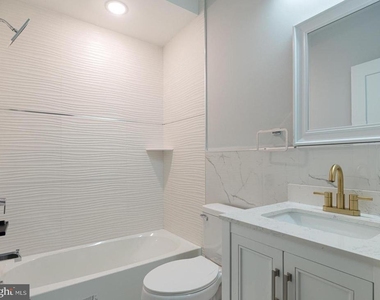 1805 Frankford Avenue - Photo Thumbnail 9