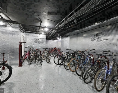 4247 Locust Street - Photo Thumbnail 33