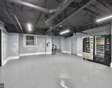 4247 Locust Street - Photo Thumbnail 37