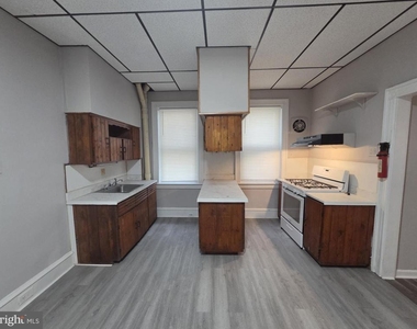 1660 Conklin Street - Photo Thumbnail 8