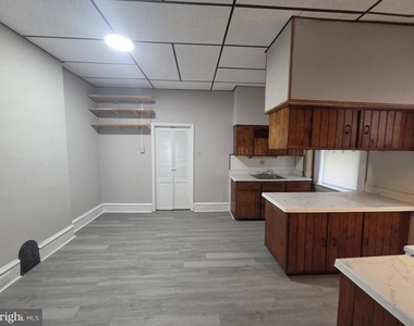 1660 Conklin Street - Photo Thumbnail 7
