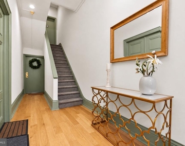 1716 Wallace Street - Photo Thumbnail 6