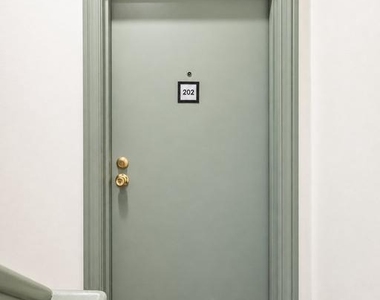 1716 Wallace Street - Photo Thumbnail 7