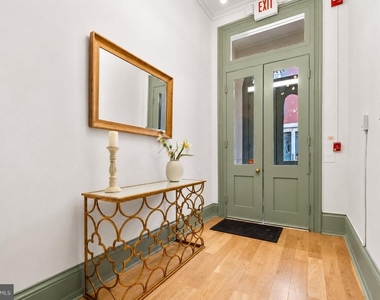 1716 Wallace Street - Photo Thumbnail 4