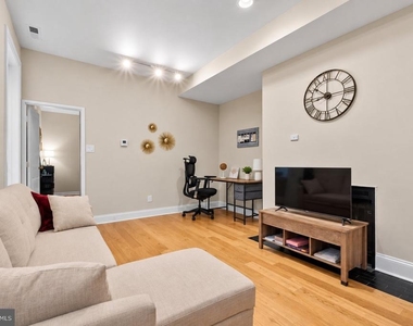 1716 Wallace Street - Photo Thumbnail 16