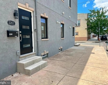 2201 S Norwood Street - Photo Thumbnail 14