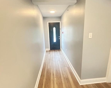 1528 N Mascher Street - Photo Thumbnail 8