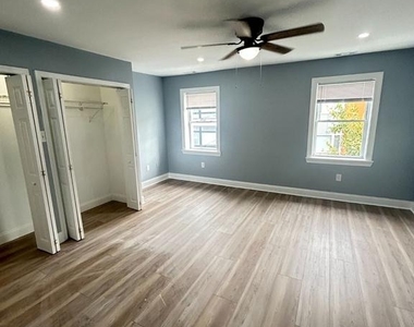 1528 N Mascher Street - Photo Thumbnail 6