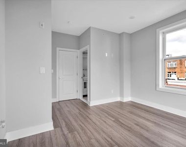 2000 E Huntingdon Street - Photo Thumbnail 13