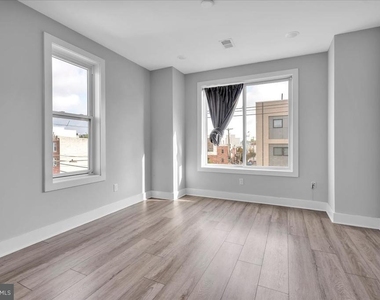 2000 E Huntingdon Street - Photo Thumbnail 12