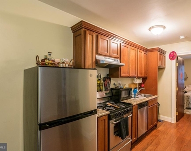 2504 S Broad Street - Photo Thumbnail 3