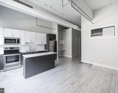 412-26 S 13th Street - Photo Thumbnail 3