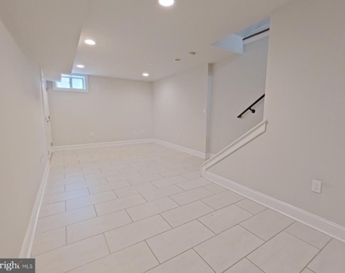 2017 Oakford Street - Photo Thumbnail 36