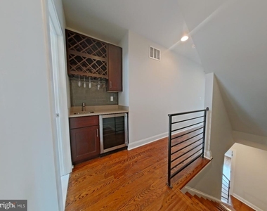 2017 Oakford Street - Photo Thumbnail 27
