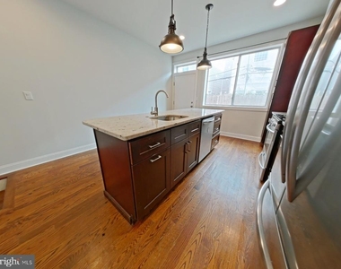 2017 Oakford Street - Photo Thumbnail 13