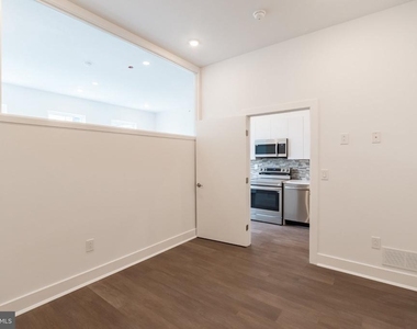 813 N Broad Street - Photo Thumbnail 8