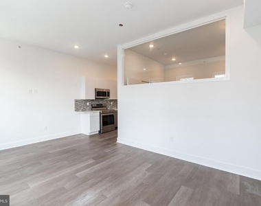 813 N Broad Street - Photo Thumbnail 4