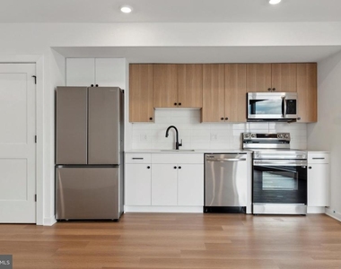828 N 2nd Street - Photo Thumbnail 45