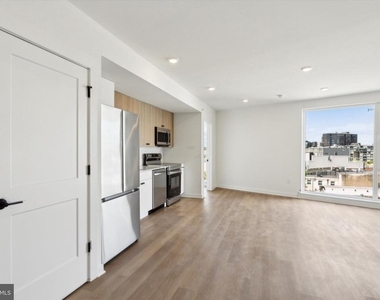828 N 2nd Street - Photo Thumbnail 16