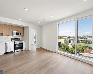 828 N 2nd Street - Photo Thumbnail 17
