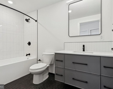 828 N 2nd Street - Photo Thumbnail 35