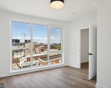 828 N 2nd Street - Photo Thumbnail 21