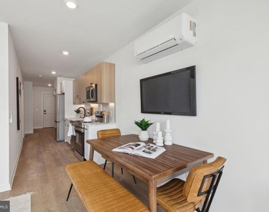 828 N 2nd Street - Photo Thumbnail 21