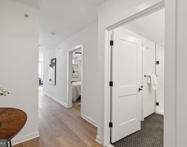 828 N 2nd Street - Photo Thumbnail 15