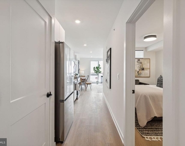 828 N 2nd Street - Photo Thumbnail 16
