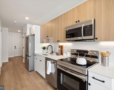 828 N 2nd Street - Photo Thumbnail 19