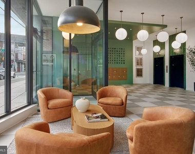 828 N 2nd Street - Photo Thumbnail 1