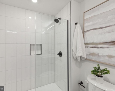 828 N 2nd Street - Photo Thumbnail 18