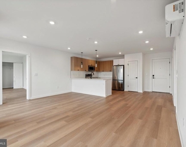 828 N 2nd Street - Photo Thumbnail 12