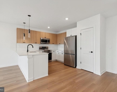 828 N 2nd Street - Photo Thumbnail 29