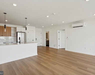 828 N 2nd Street - Photo Thumbnail 18