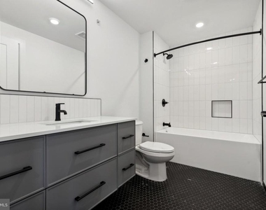 828 N 2nd Street - Photo Thumbnail 24